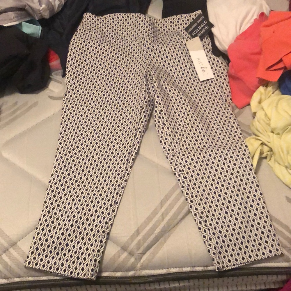 ladies printed millen capris